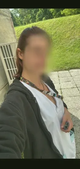 Elisabeth, 29