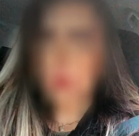 Emma, 39