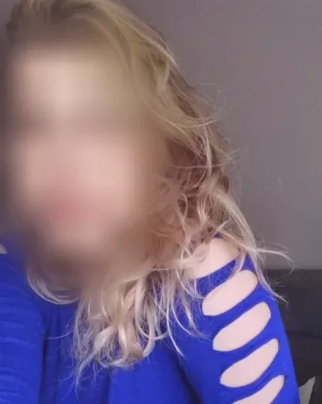 Ingrid, 36