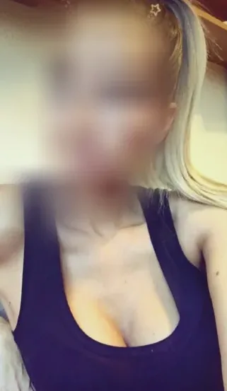 Karin, 28