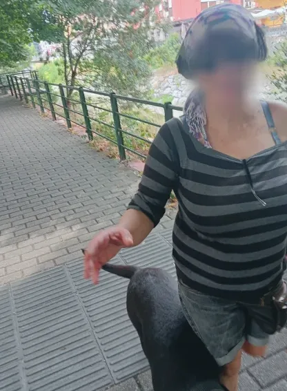 Manuela, 32