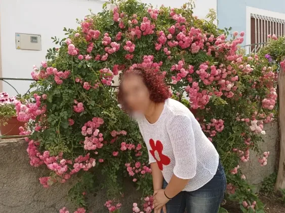 Marina, 35