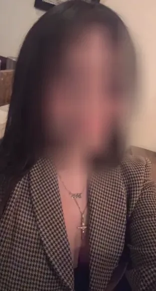 Miriam, 29