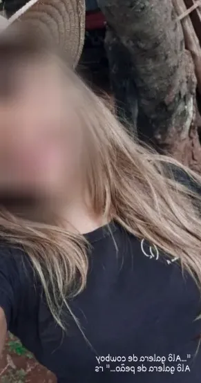 Nele, 32