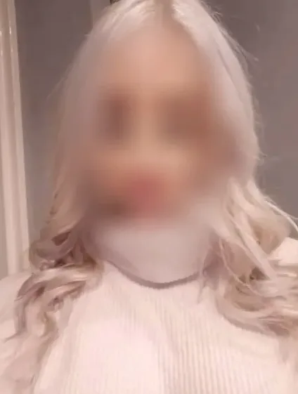 Nora, 30