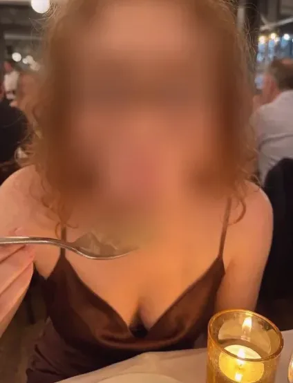 Pia, 25