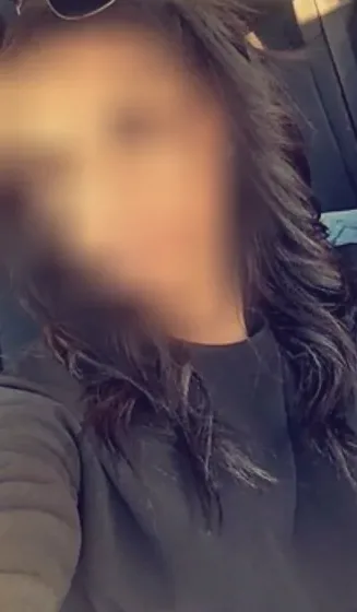 Selina, 20