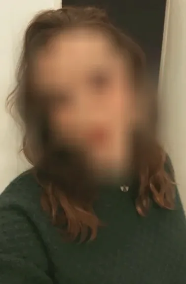 Selina, 27