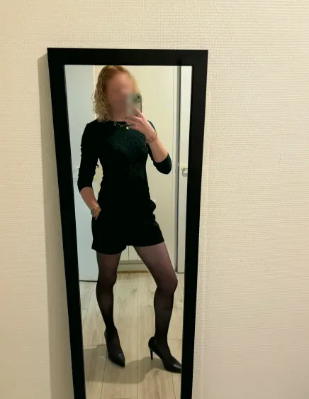 Sina, 25